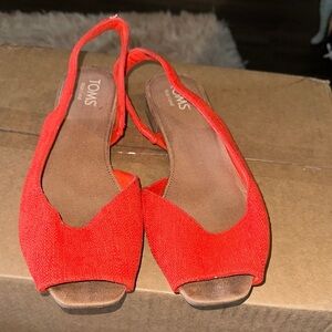 TOMS Women's Orange/Red Sandals